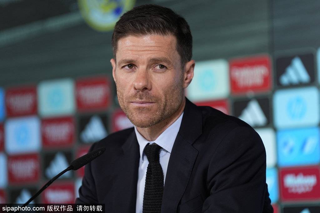 重磅！小因扎吉登陆沙特，联手旧部米林，首战即对决皇马！