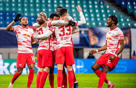 德甲保级VS争四：圣保利残阵死守VS莱比锡客场破局